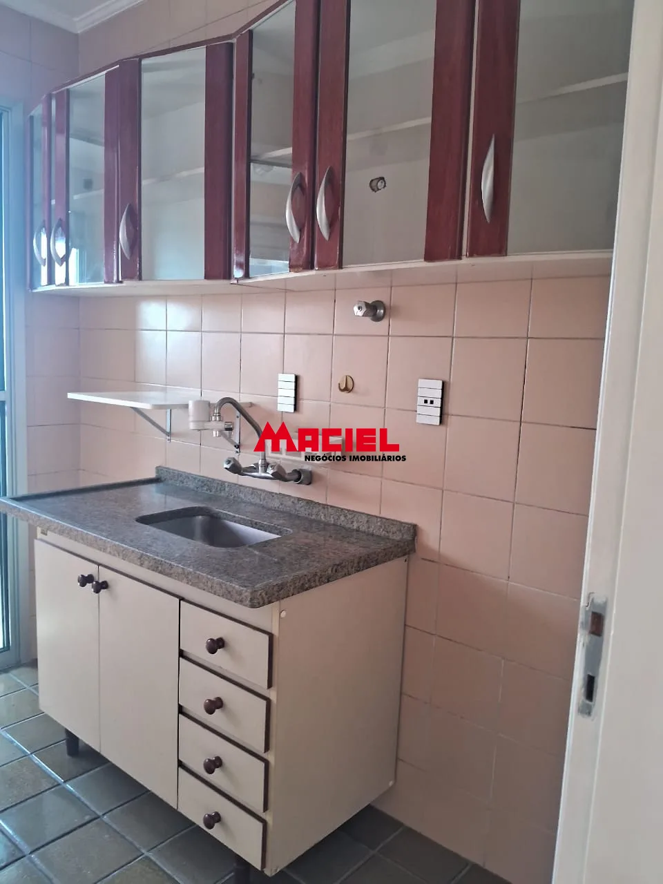Alugar Apartamento / Flat em S&atilde;o Jos&eacute; dos Campos R$ 2.000,00 - Foto 7