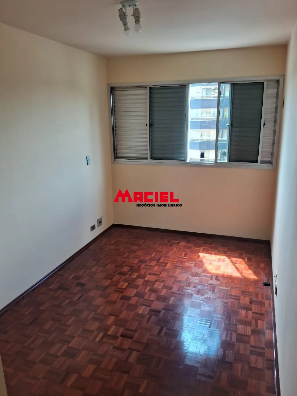 Alugar Apartamento / Flat em S&atilde;o Jos&eacute; dos Campos R$ 2.000,00 - Foto 10