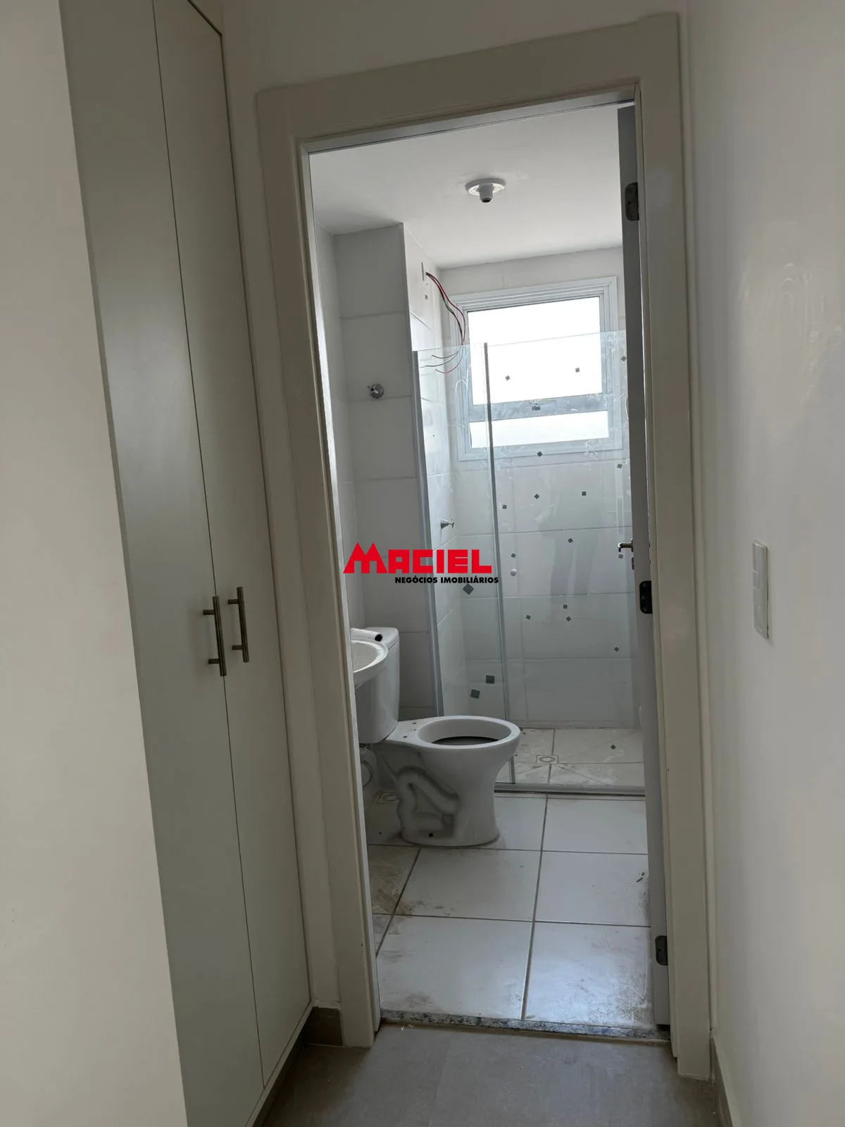 Alugar Apartamento / Padr&atilde;o em S&atilde;o Jos&eacute; dos Campos R$ 2.600,00 - Foto 4