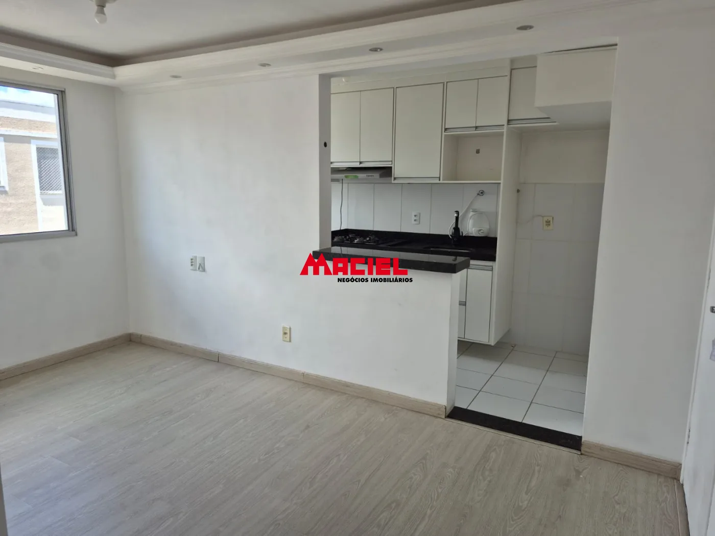Alugar Apartamento / Padr&atilde;o em S&atilde;o Jos&eacute; dos Campos R$ 1.900,00 - Foto 2