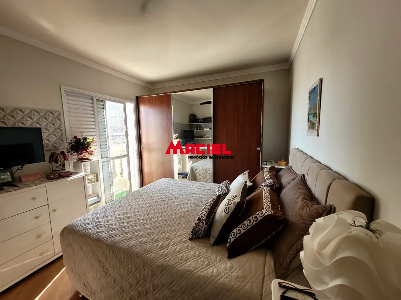Comprar Apartamento / Padr&atilde;o em S&atilde;o Jos&eacute; dos Campos R$ 1.150.000,00 - Foto 12