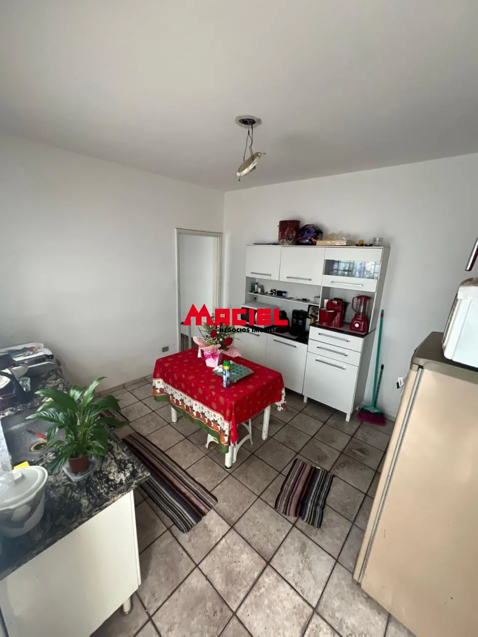 Comprar Casa / Padr&atilde;o em S&atilde;o Jos&eacute; dos Campos R$ 400.000,00 - Foto 7