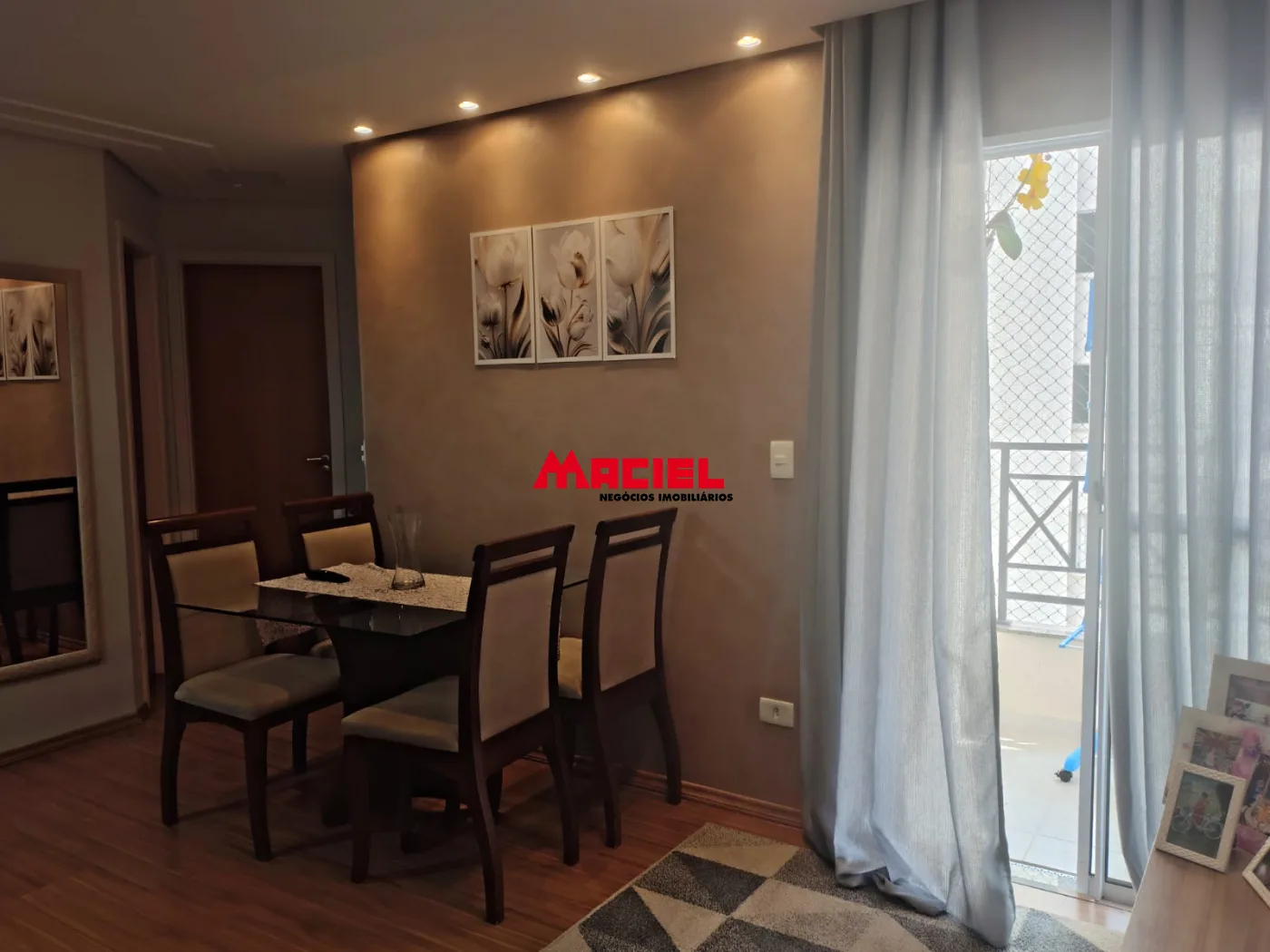 Comprar Apartamento / Padr&atilde;o em S&atilde;o Jos&eacute; dos Campos R$ 385.000,00 - Foto 1