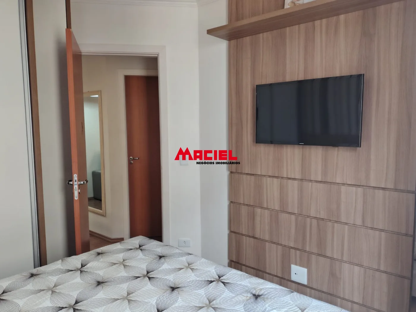 Comprar Apartamento / Padr&atilde;o em S&atilde;o Jos&eacute; dos Campos R$ 385.000,00 - Foto 2