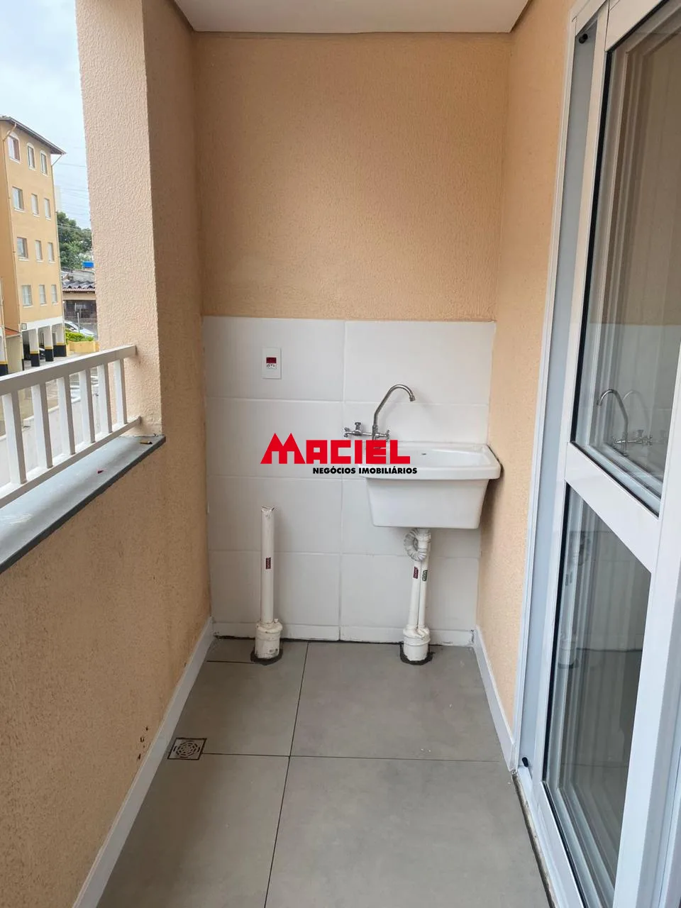 Alugar Apartamento / Padr&atilde;o em S&atilde;o Jos&eacute; dos Campos R$ 2.250,00 - Foto 3