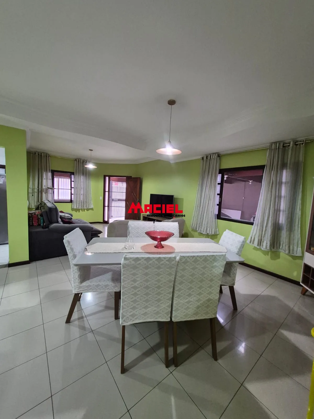 Comprar Casa / Sobrado em S&atilde;o Jos&eacute; dos Campos R$ 1.100.000,00 - Foto 12
