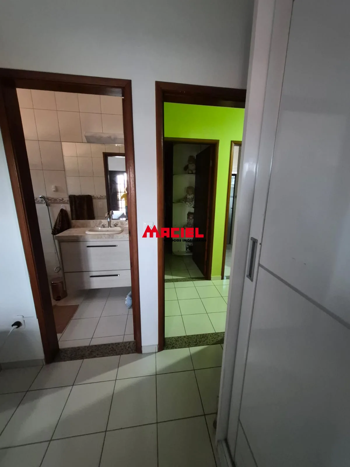 Comprar Casa / Sobrado em S&atilde;o Jos&eacute; dos Campos R$ 1.100.000,00 - Foto 36