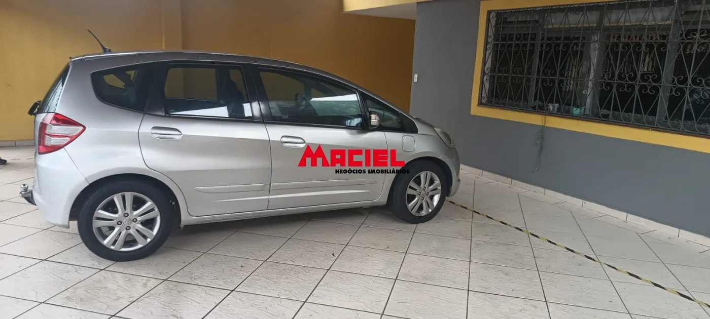 Comprar Casa / Padr&atilde;o em S&atilde;o Jos&eacute; dos Campos R$ 900.000,00 - Foto 3