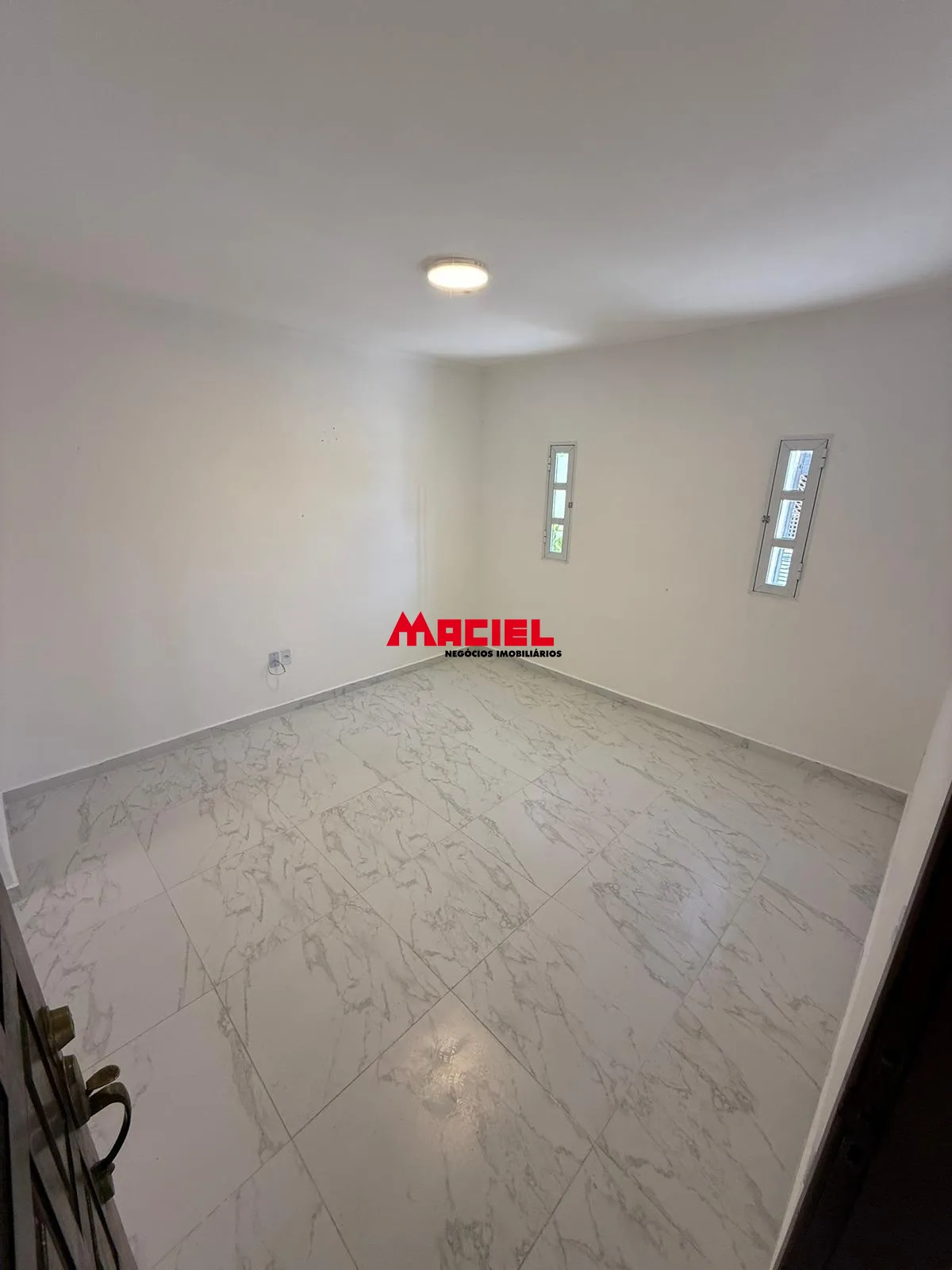 Comprar Casa / Padr&atilde;o em S&atilde;o Jos&eacute; dos Campos R$ 790.000,00 - Foto 3