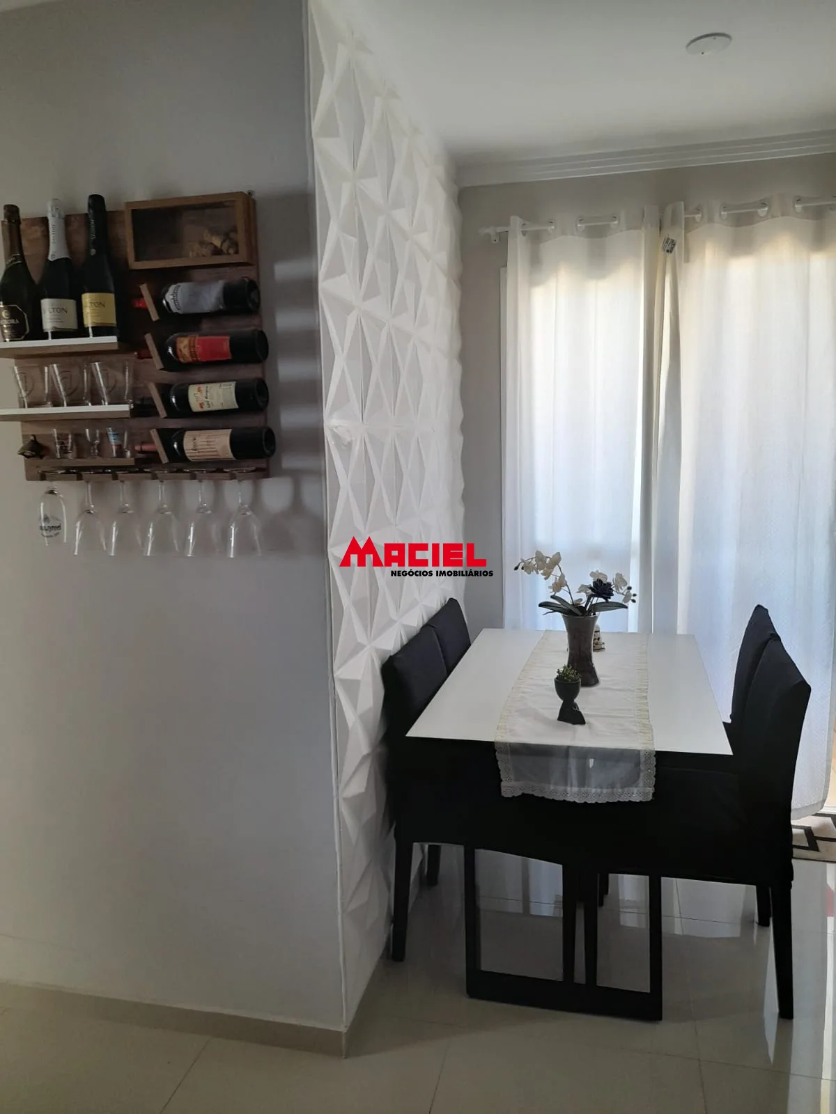 Comprar Apartamento / Padr&atilde;o em S&atilde;o Jos&eacute; dos Campos R$ 265.000,00 - Foto 2