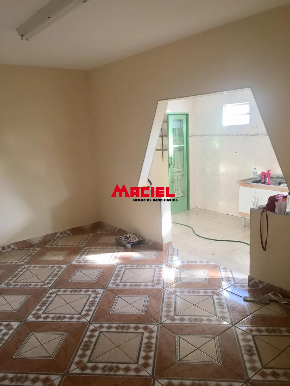 Comprar Casa / Padr&atilde;o em S&atilde;o Jos&eacute; dos Campos R$ 300.000,00 - Foto 1