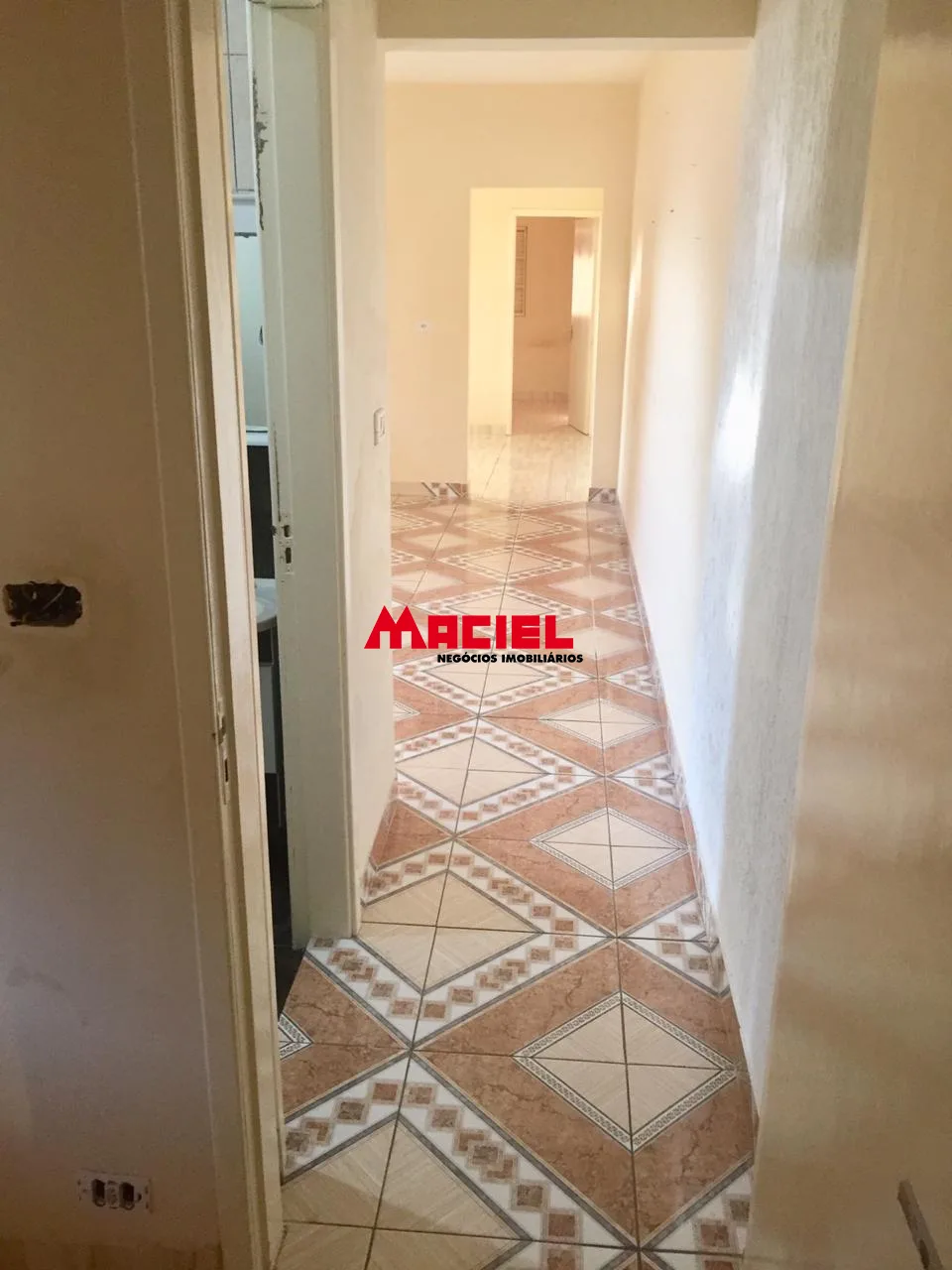 Comprar Casa / Padr&atilde;o em S&atilde;o Jos&eacute; dos Campos R$ 300.000,00 - Foto 3