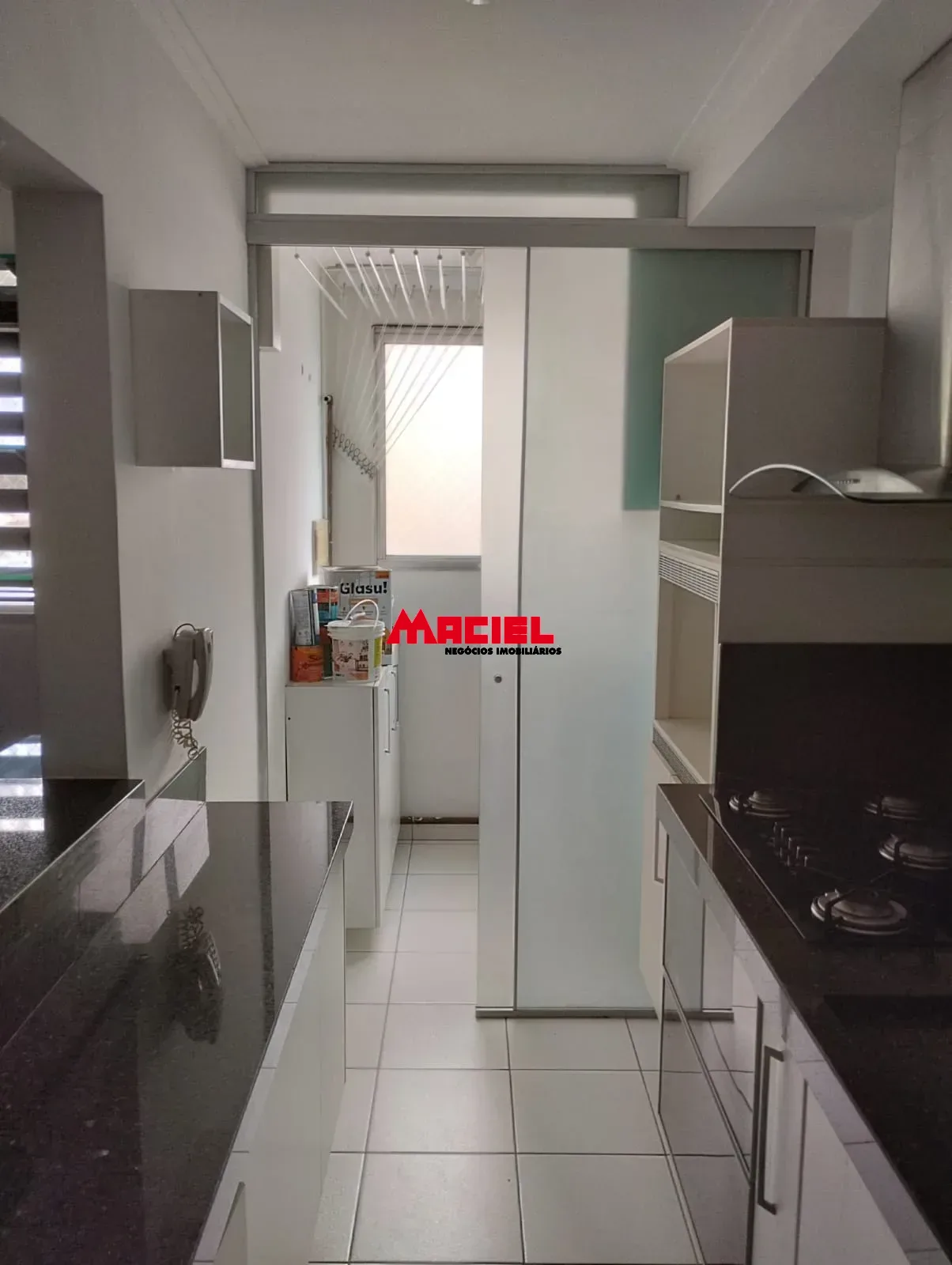 Alugar Apartamento / Padr&atilde;o em S&atilde;o Jos&eacute; dos Campos R$ 2.100,00 - Foto 1