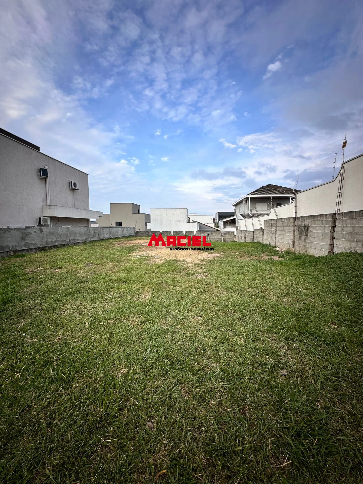 Comprar Terreno / Condom&iacute;nio em Ca&ccedil;apava R$ 300.000,00 - Foto 4