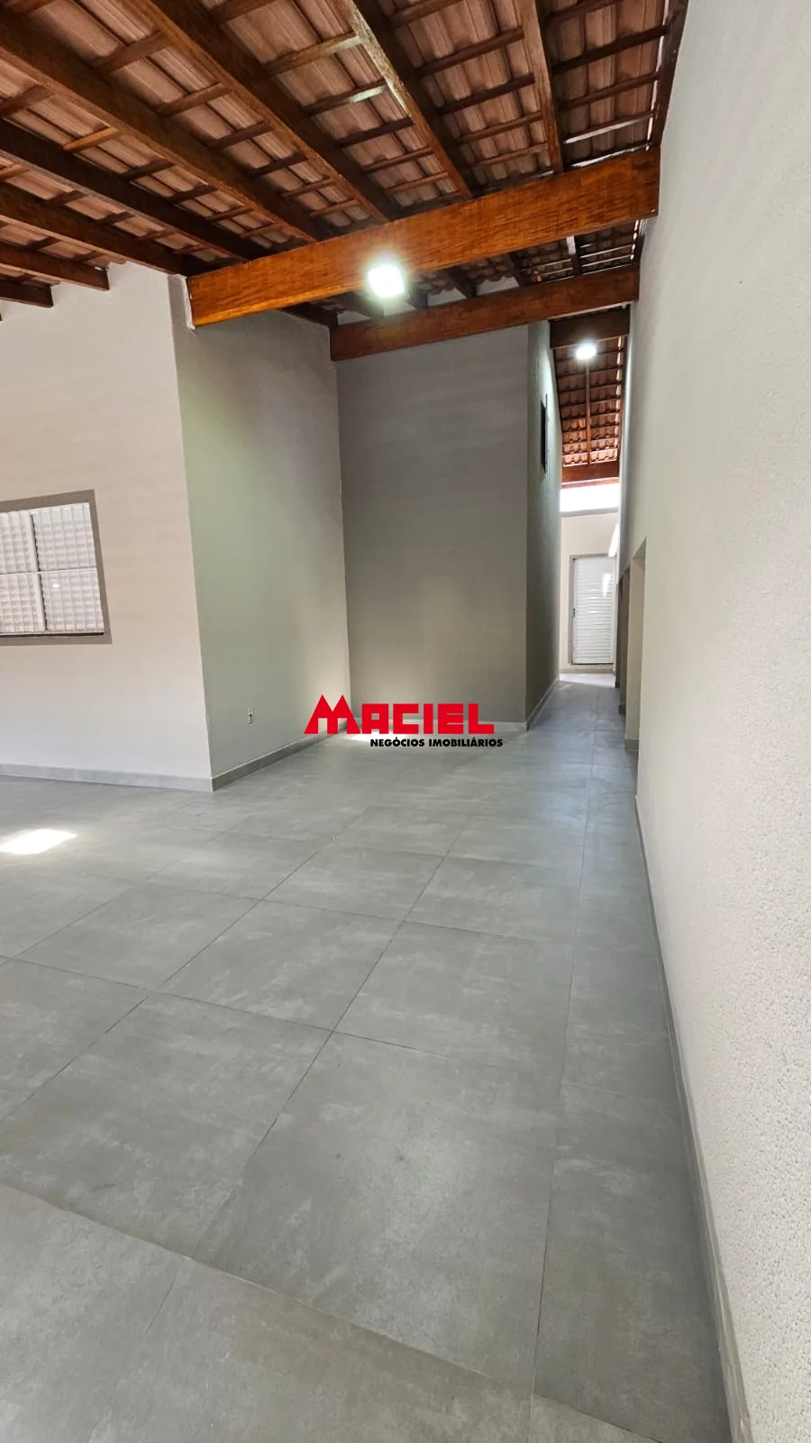 Comprar Casa / Padr&atilde;o em Ca&ccedil;apava R$ 745.000,00 - Foto 5