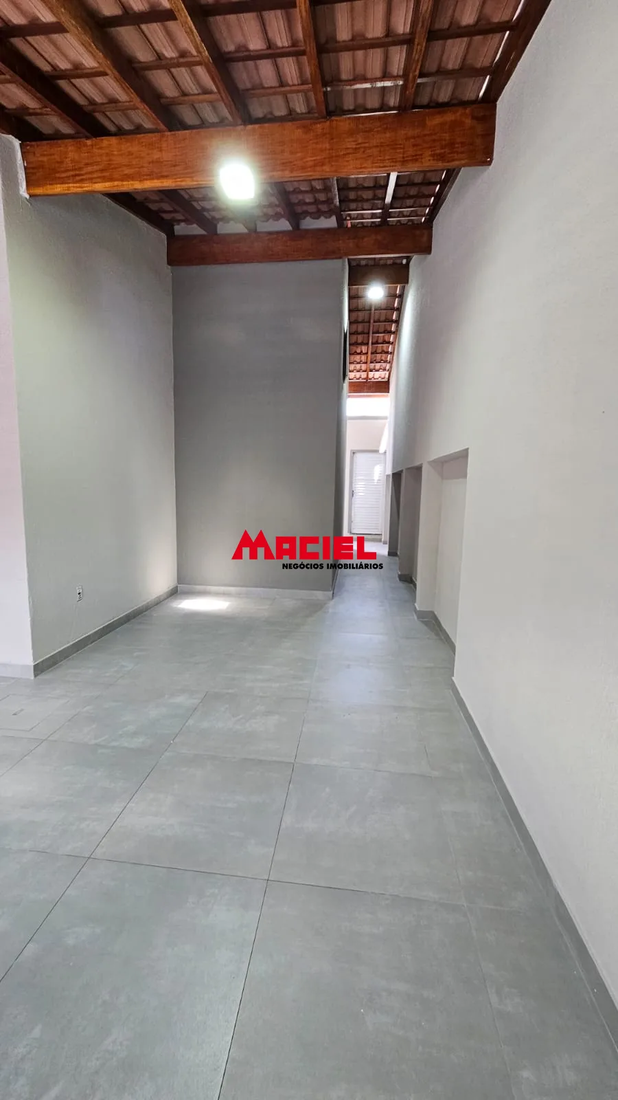 Comprar Casa / Padr&atilde;o em Ca&ccedil;apava R$ 745.000,00 - Foto 6