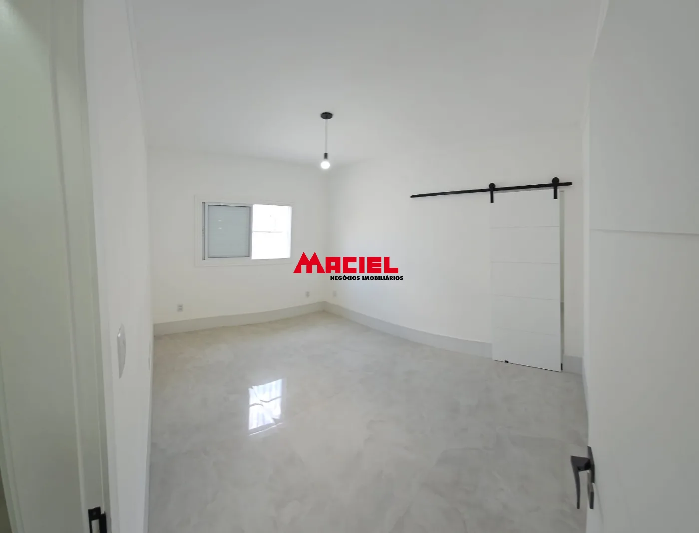 Comprar Casa / Padr&atilde;o em Ca&ccedil;apava R$ 745.000,00 - Foto 10