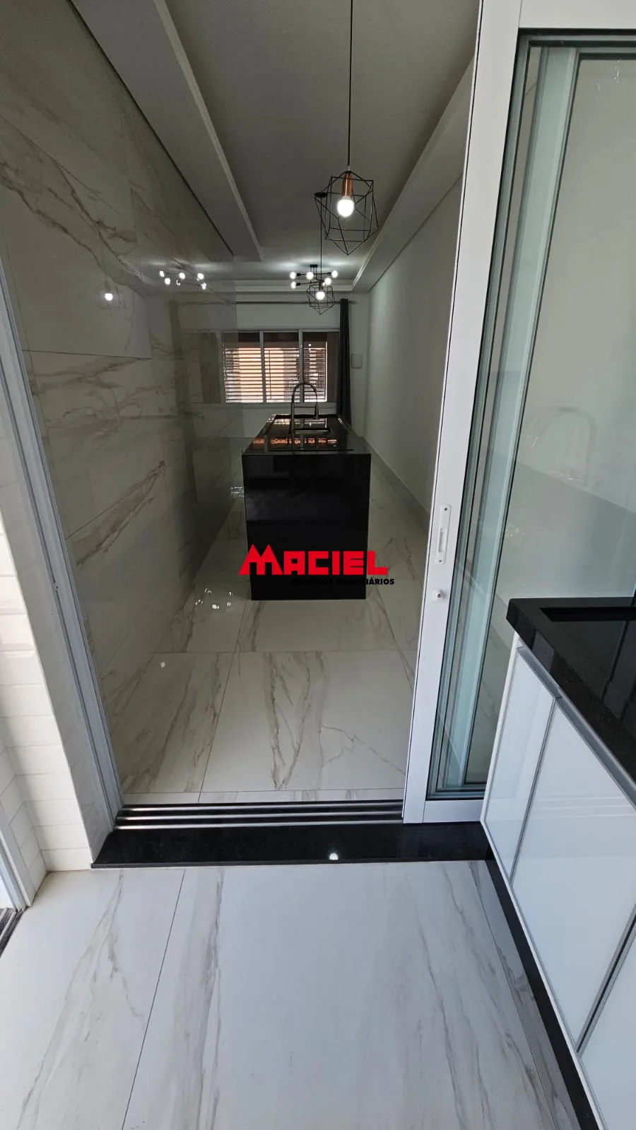 Comprar Casa / Padr&atilde;o em Ca&ccedil;apava R$ 745.000,00 - Foto 13