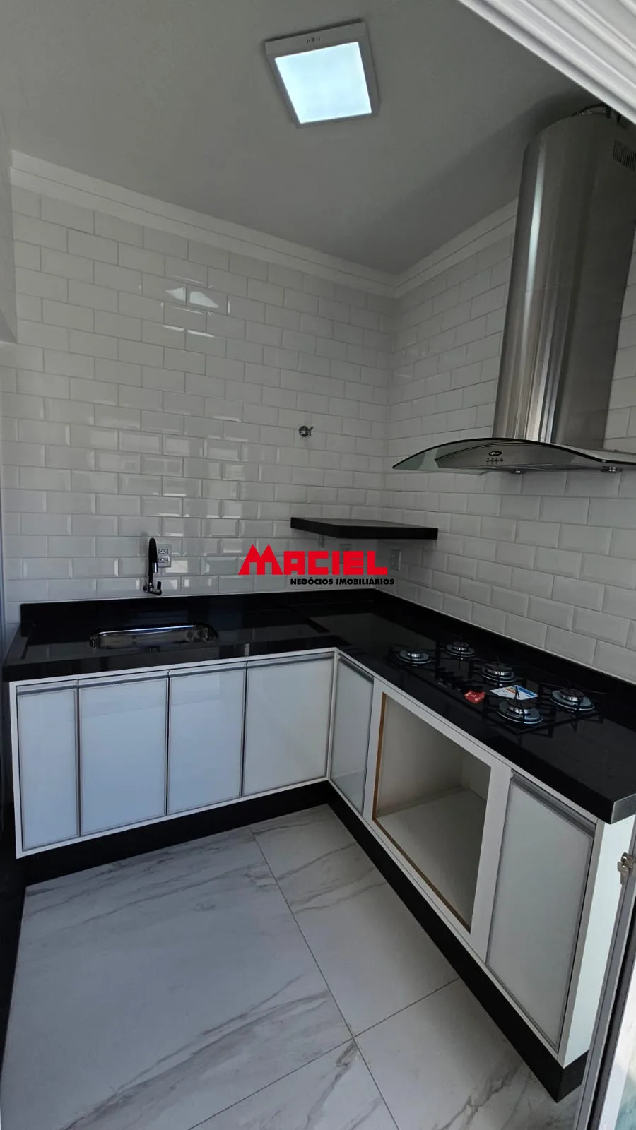Comprar Casa / Padr&atilde;o em Ca&ccedil;apava R$ 745.000,00 - Foto 15