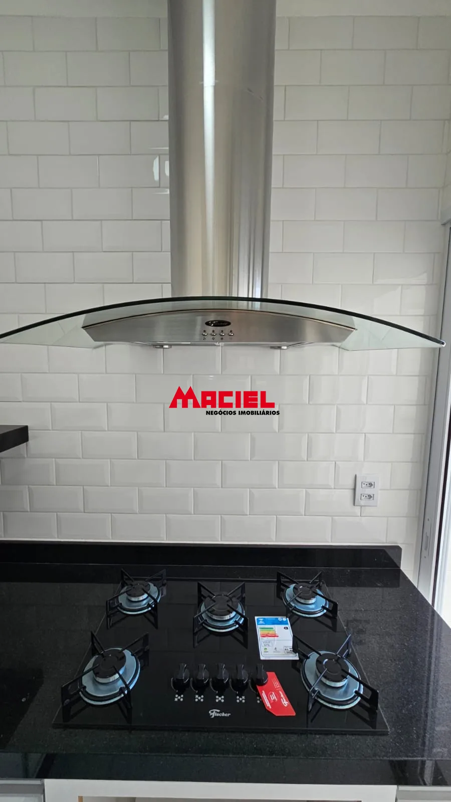 Comprar Casa / Padr&atilde;o em Ca&ccedil;apava R$ 745.000,00 - Foto 16