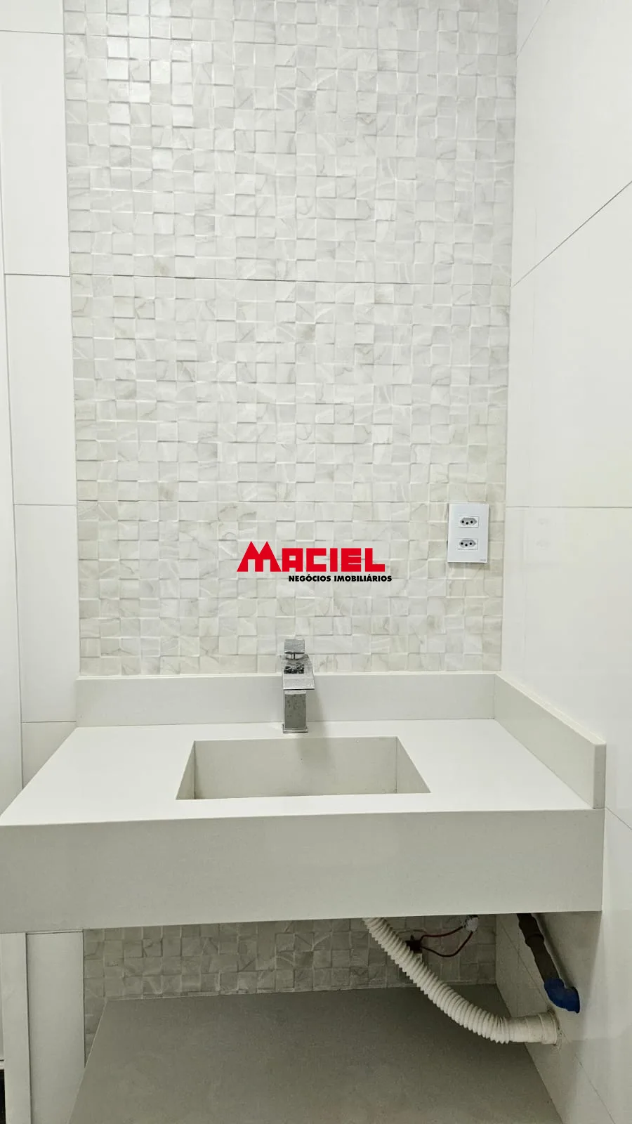 Comprar Casa / Padr&atilde;o em Ca&ccedil;apava R$ 745.000,00 - Foto 27