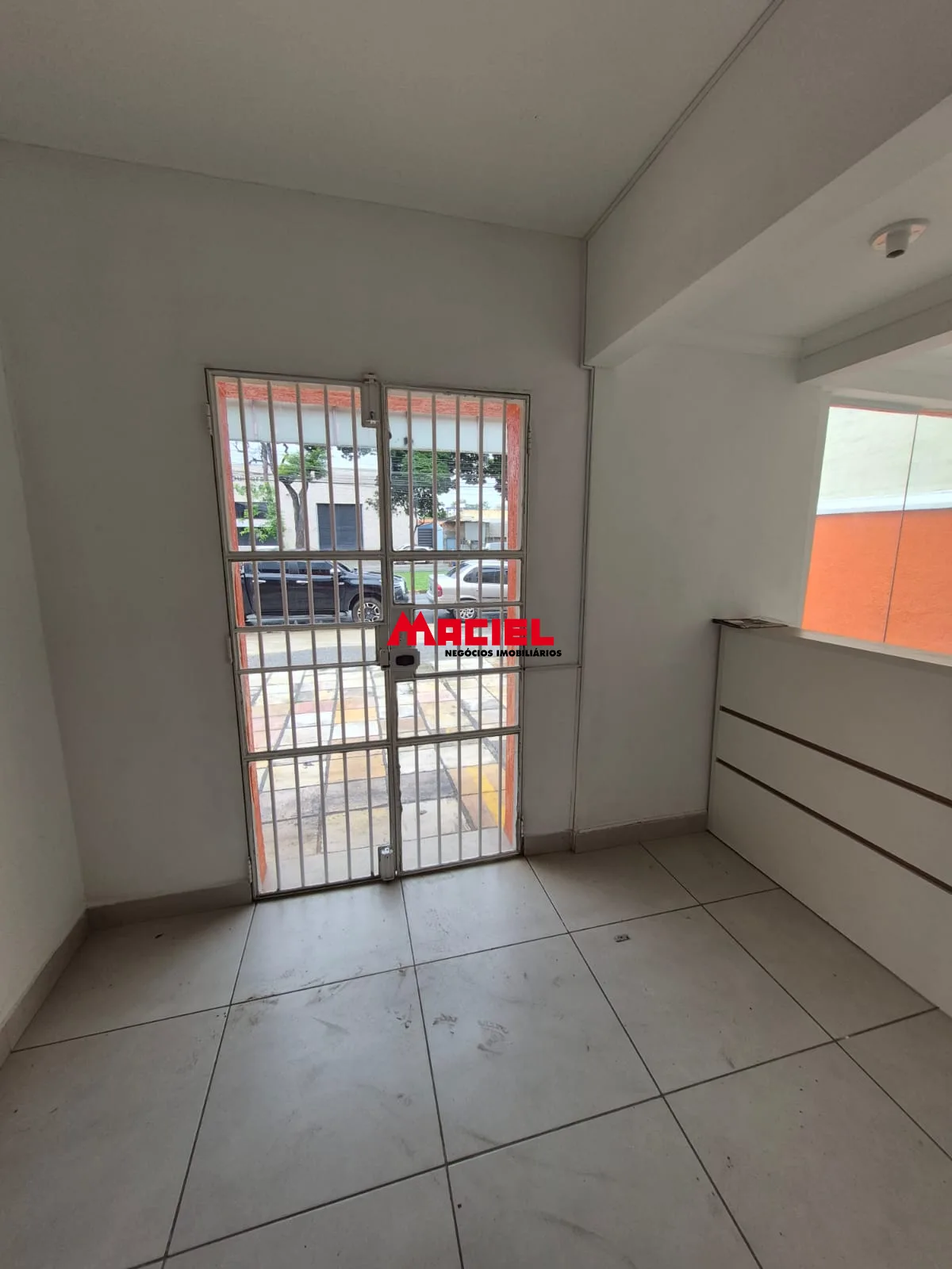 Alugar Comercial / Ponto Comercial em S&atilde;o Jos&eacute; dos Campos R$ 8.000,00 - Foto 8