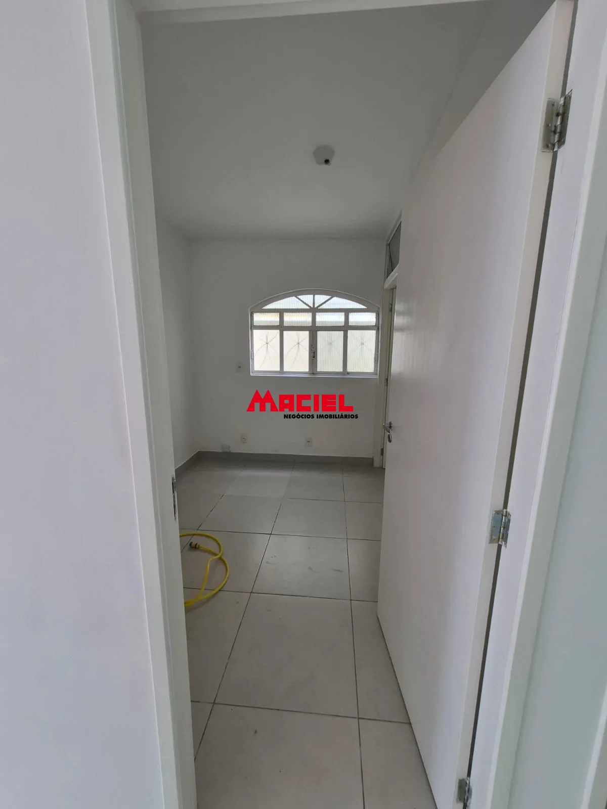 Alugar Comercial / Ponto Comercial em S&atilde;o Jos&eacute; dos Campos R$ 8.000,00 - Foto 20