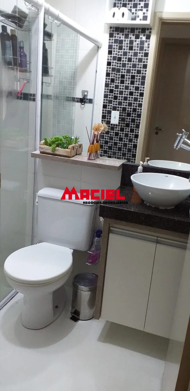 Comprar Apartamento / Padr&atilde;o em S&atilde;o Jos&eacute; dos Campos R$ 380.000,00 - Foto 16