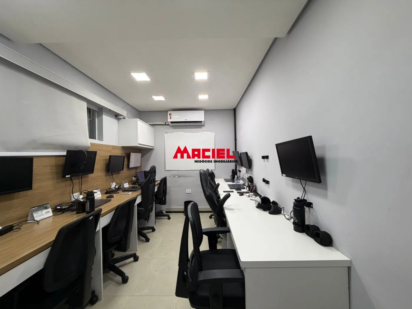 Comprar Comercial / Pr&eacute;dio em S&atilde;o Jos&eacute; dos Campos R$ 1.050.000,00 - Foto 4