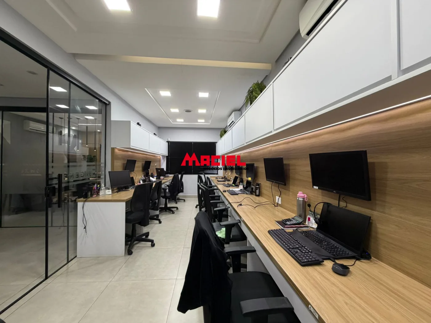 Comprar Comercial / Pr&eacute;dio em S&atilde;o Jos&eacute; dos Campos R$ 1.050.000,00 - Foto 29