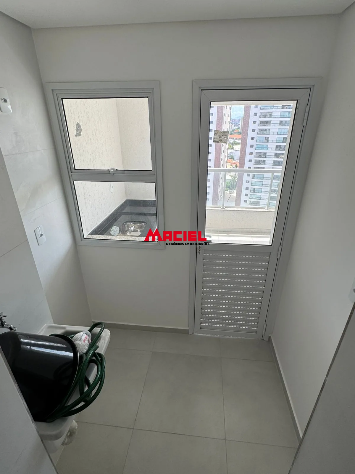Comprar Apartamento / Padr&atilde;o em Taubat&eacute; R$ 426.000,00 - Foto 11