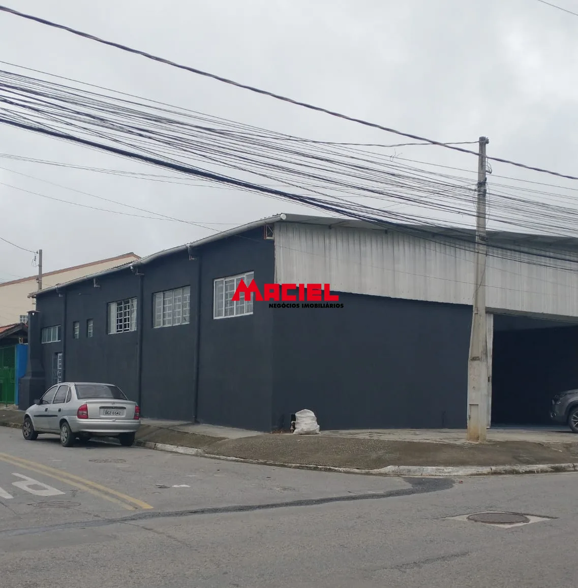 Alugar Comercial / Galp&atilde;o em S&atilde;o Jos&eacute; dos Campos R$ 4.900,00 - Foto 1