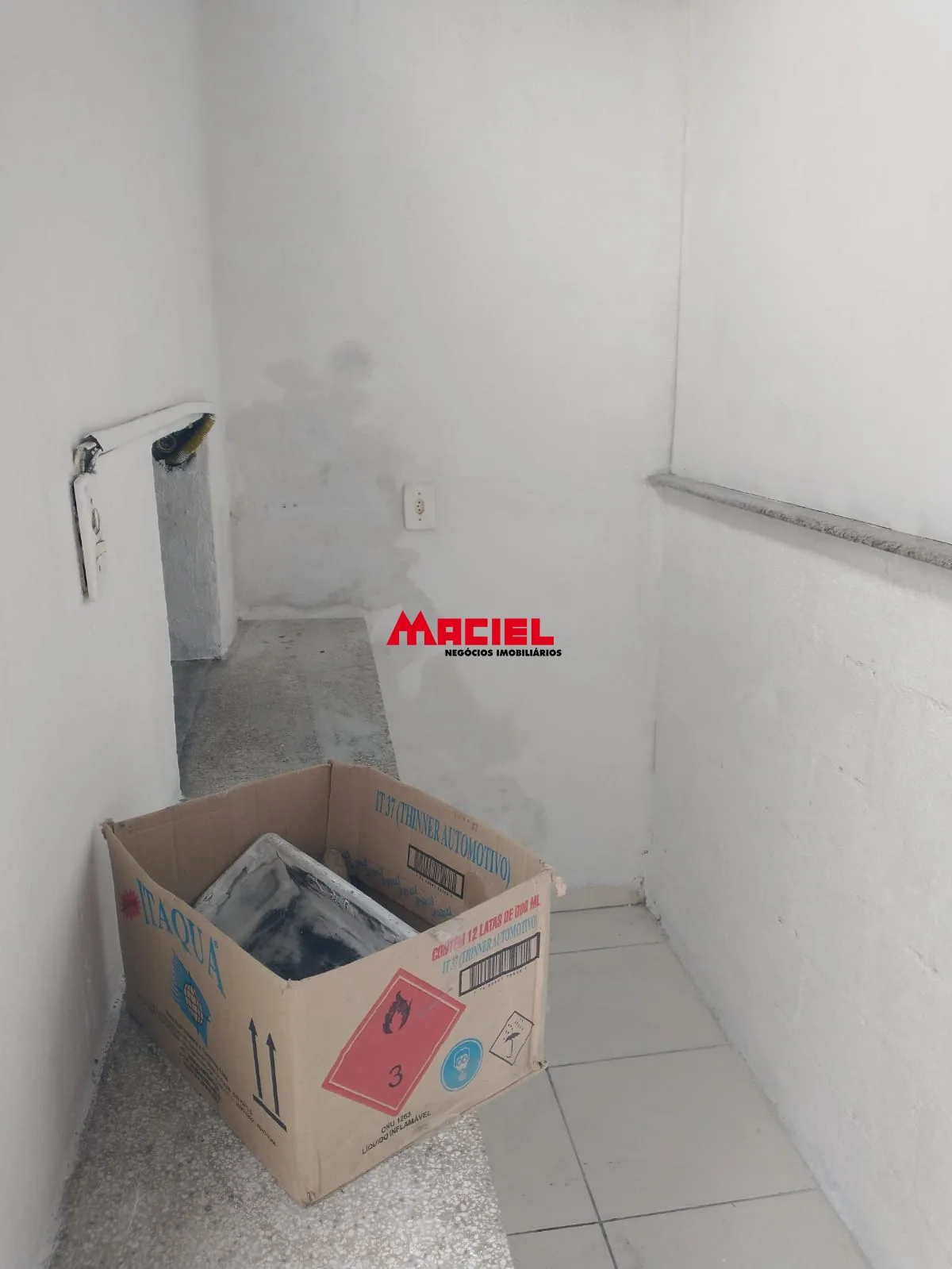 Alugar Comercial / Galp&atilde;o em S&atilde;o Jos&eacute; dos Campos R$ 4.900,00 - Foto 16