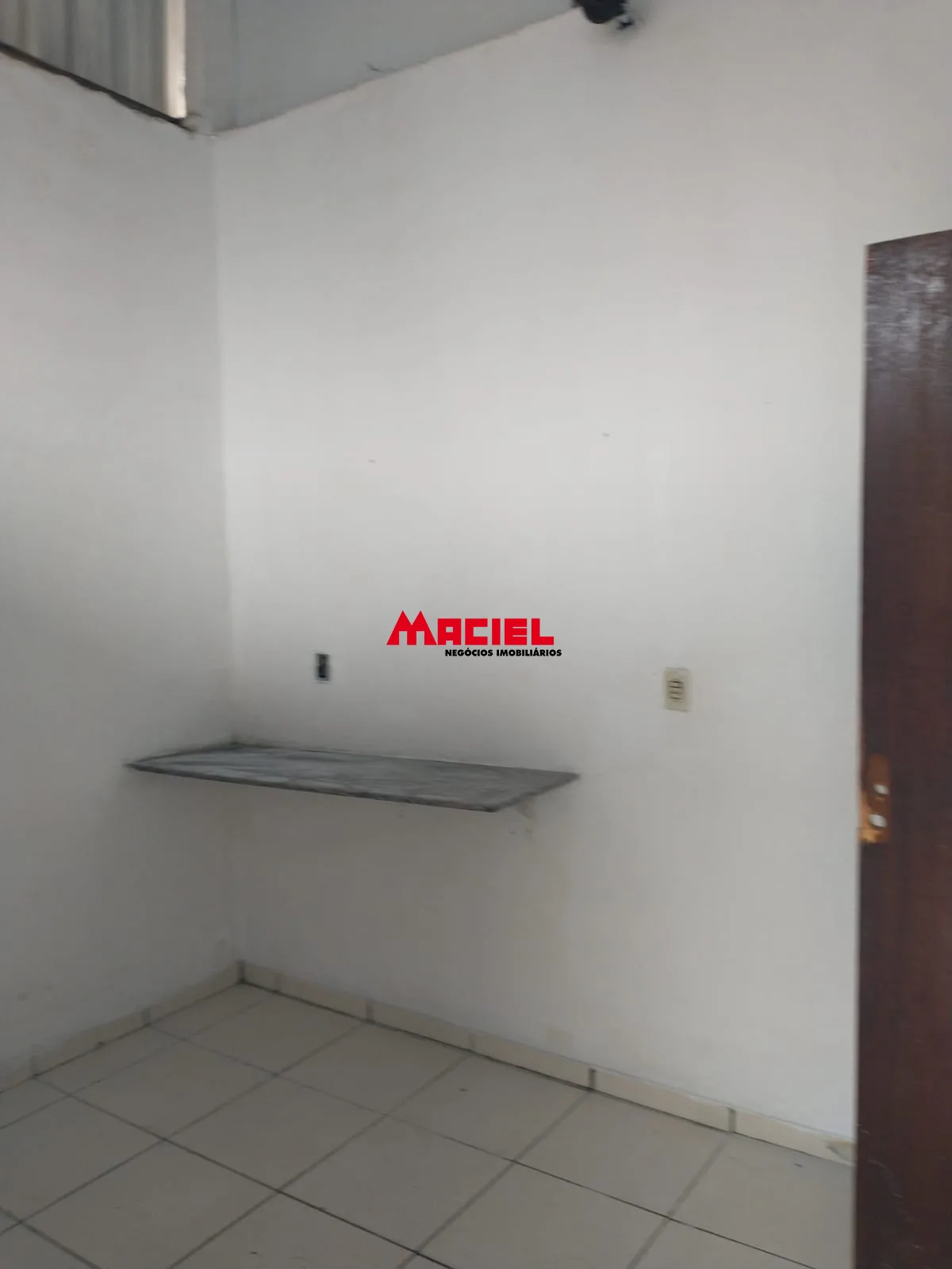 Alugar Comercial / Galp&atilde;o em S&atilde;o Jos&eacute; dos Campos R$ 4.900,00 - Foto 17