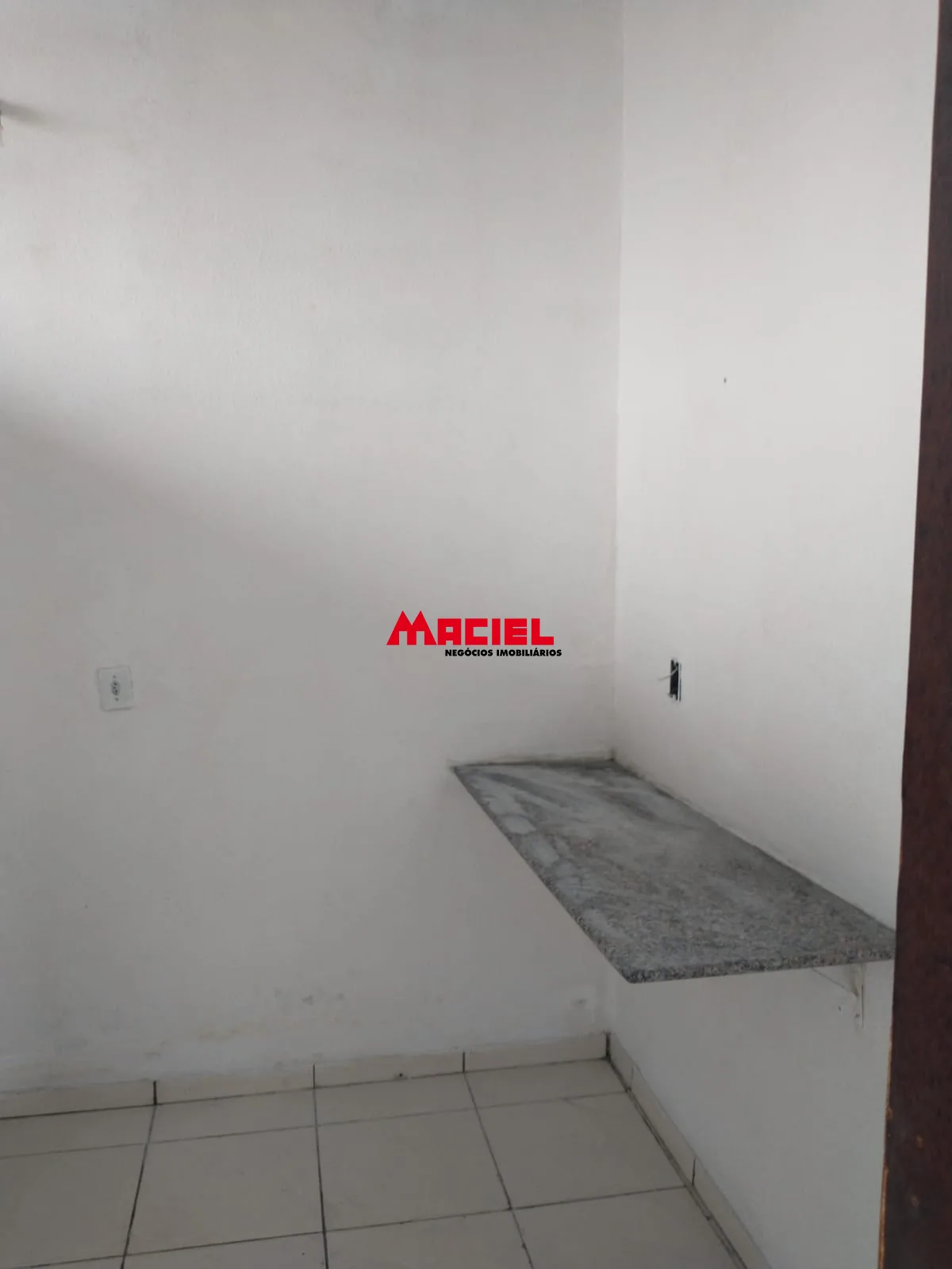 Alugar Comercial / Galp&atilde;o em S&atilde;o Jos&eacute; dos Campos R$ 4.900,00 - Foto 18