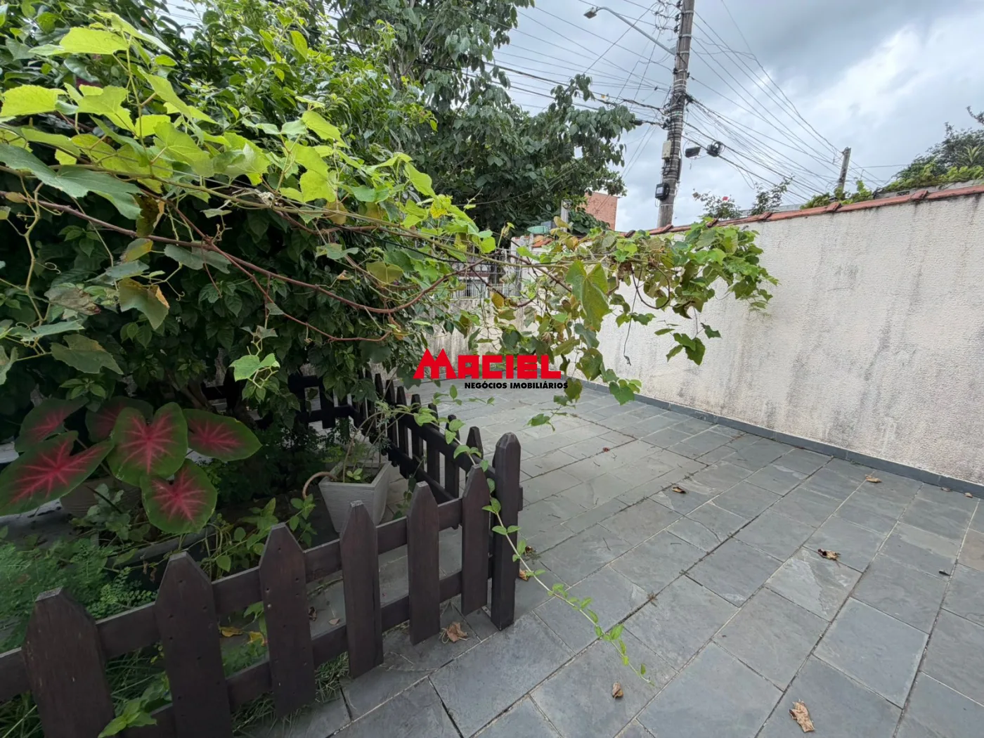 Comprar Casa / Padr&atilde;o em S&atilde;o Jos&eacute; dos Campos R$ 750.000,00 - Foto 3