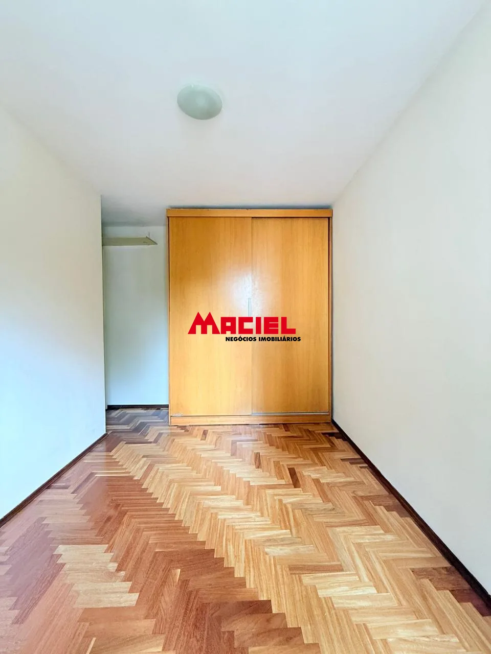 Alugar Apartamento / Padr&atilde;o em S&atilde;o Jos&eacute; dos Campos R$ 1.650,00 - Foto 6