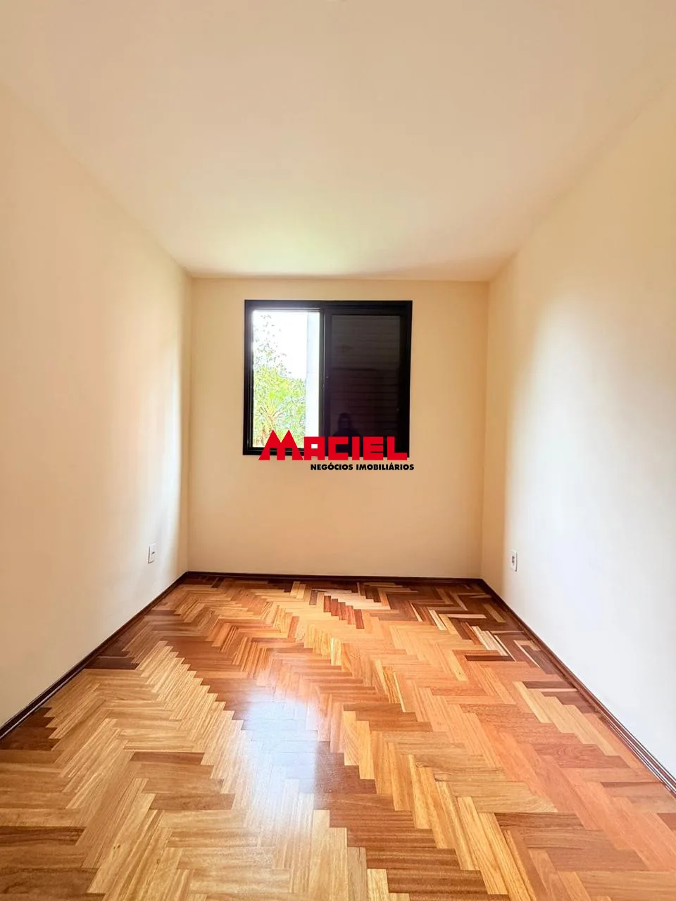 Alugar Apartamento / Padr&atilde;o em S&atilde;o Jos&eacute; dos Campos R$ 1.650,00 - Foto 3
