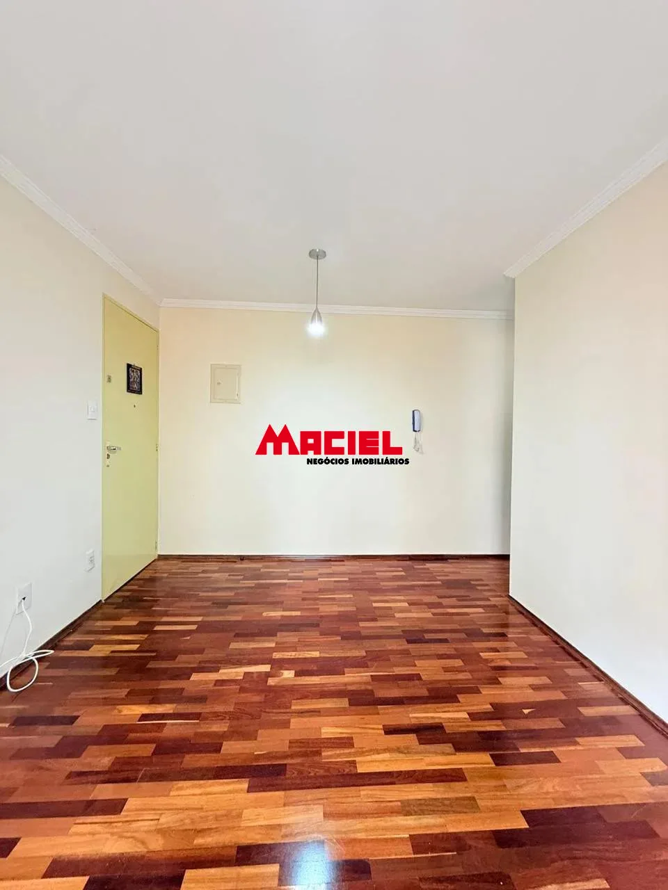 Alugar Apartamento / Padr&atilde;o em S&atilde;o Jos&eacute; dos Campos R$ 1.600,00 - Foto 1