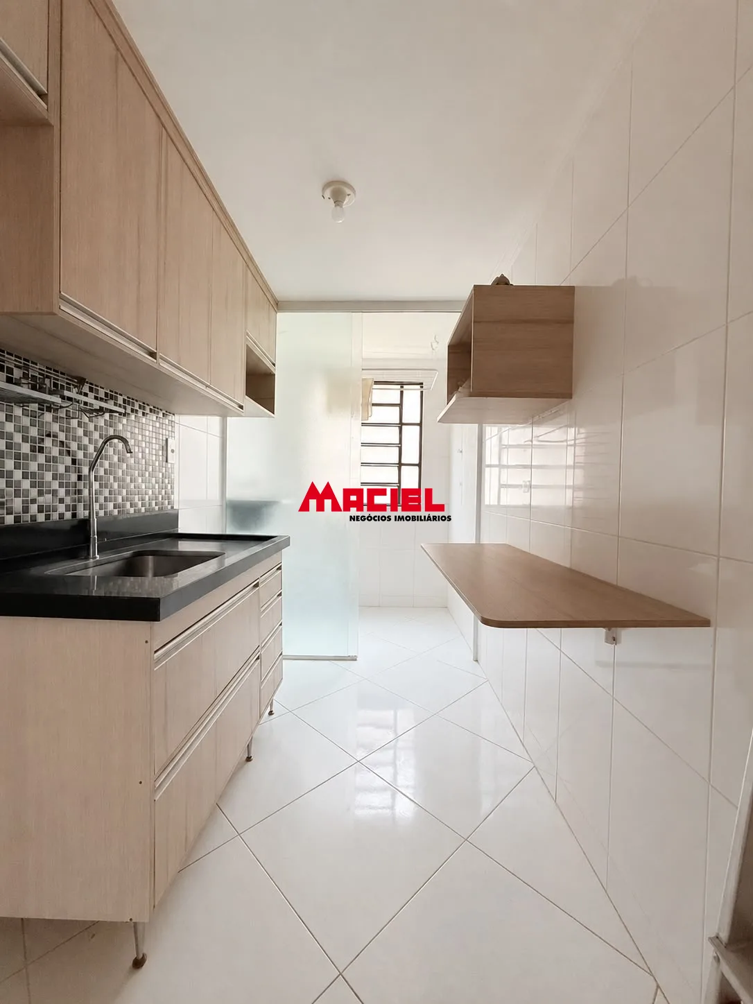 Alugar Apartamento / Padr&atilde;o em S&atilde;o Jos&eacute; dos Campos R$ 1.600,00 - Foto 3