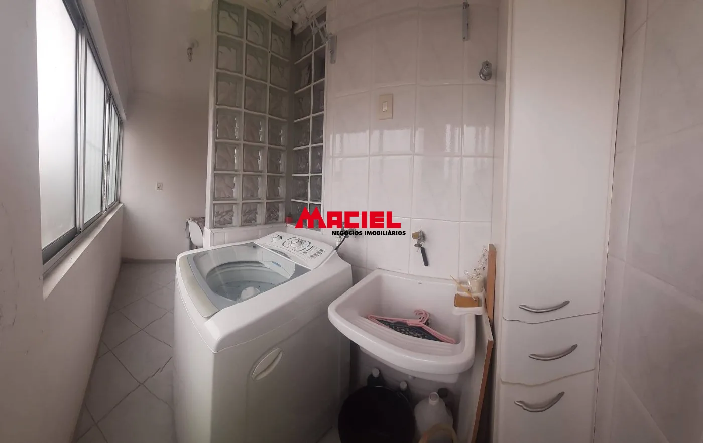 Comprar Apartamento / Padr&atilde;o em S&atilde;o Jos&eacute; dos Campos R$ 390.000,00 - Foto 2