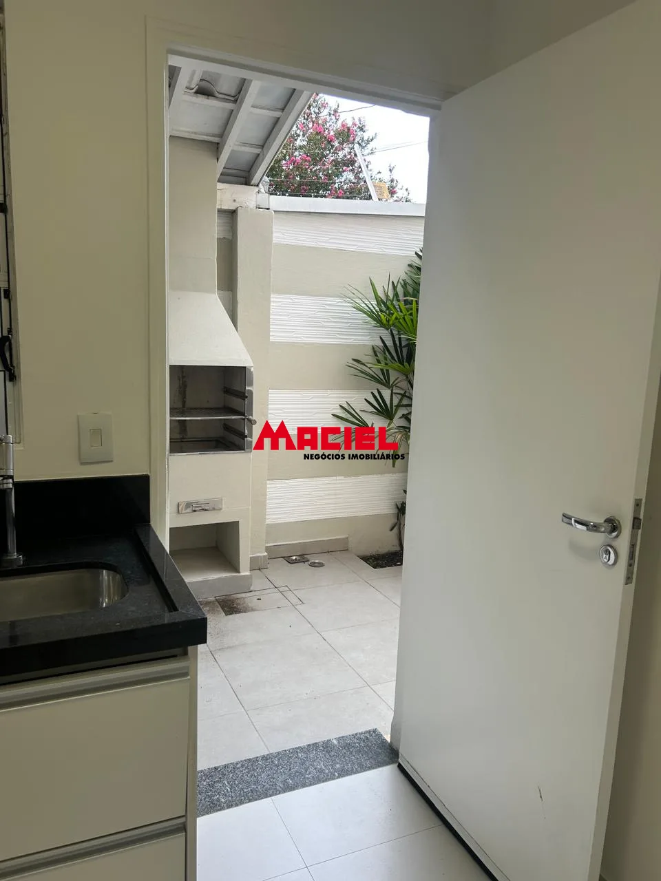 Comprar Casa / Condom&iacute;nio em S&atilde;o Jos&eacute; dos Campos R$ 900.000,00 - Foto 10