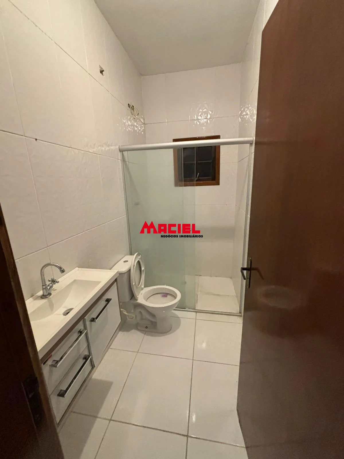 Alugar Casa / Sobrado em S&atilde;o Jos&eacute; dos Campos R$ 2.700,00 - Foto 14
