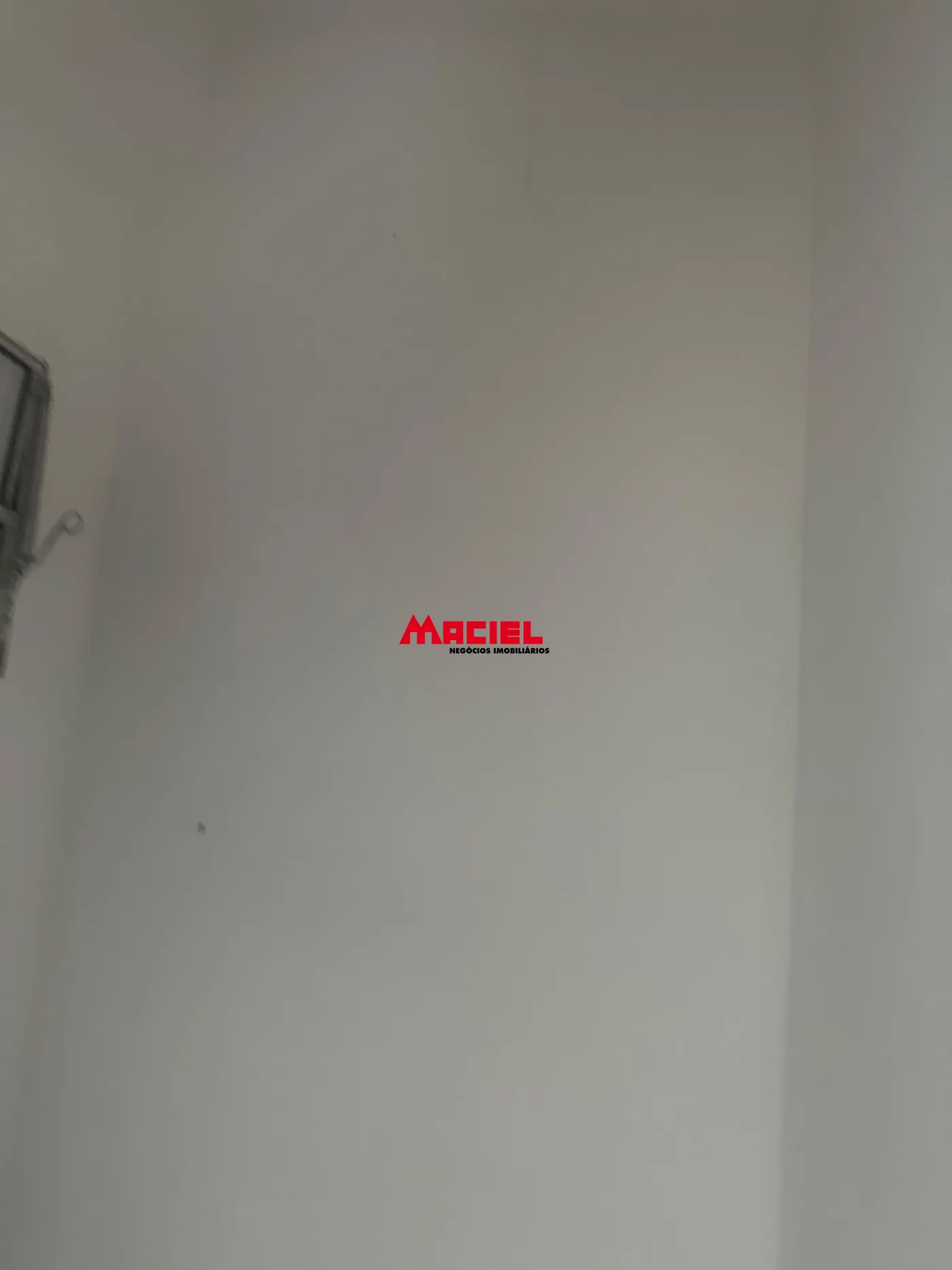 Alugar Comercial / Ponto Comercial em S&atilde;o Jos&eacute; dos Campos R$ 3.500,00 - Foto 2