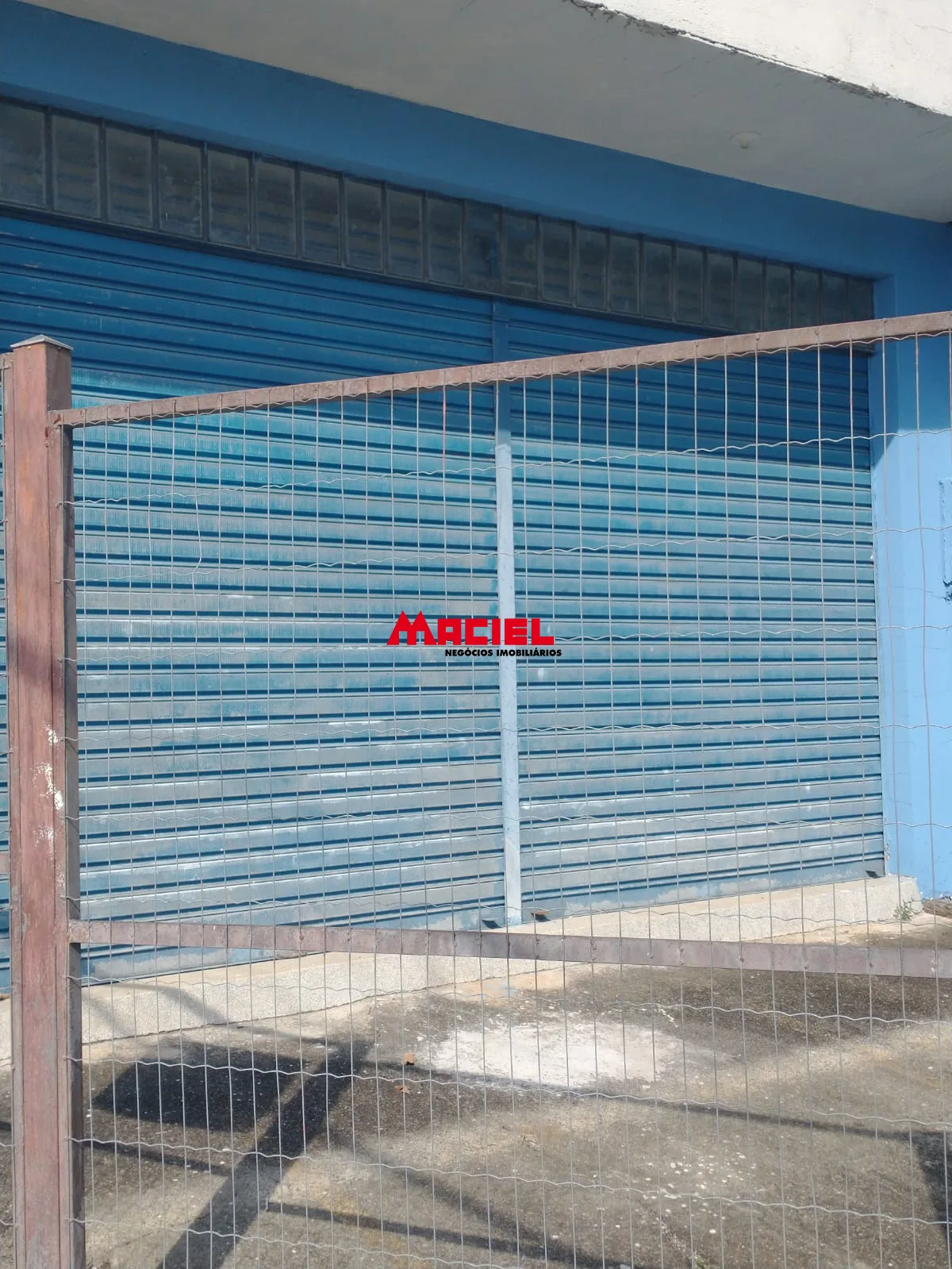 Alugar Comercial / Ponto Comercial em S&atilde;o Jos&eacute; dos Campos R$ 1.600,00 - Foto 4