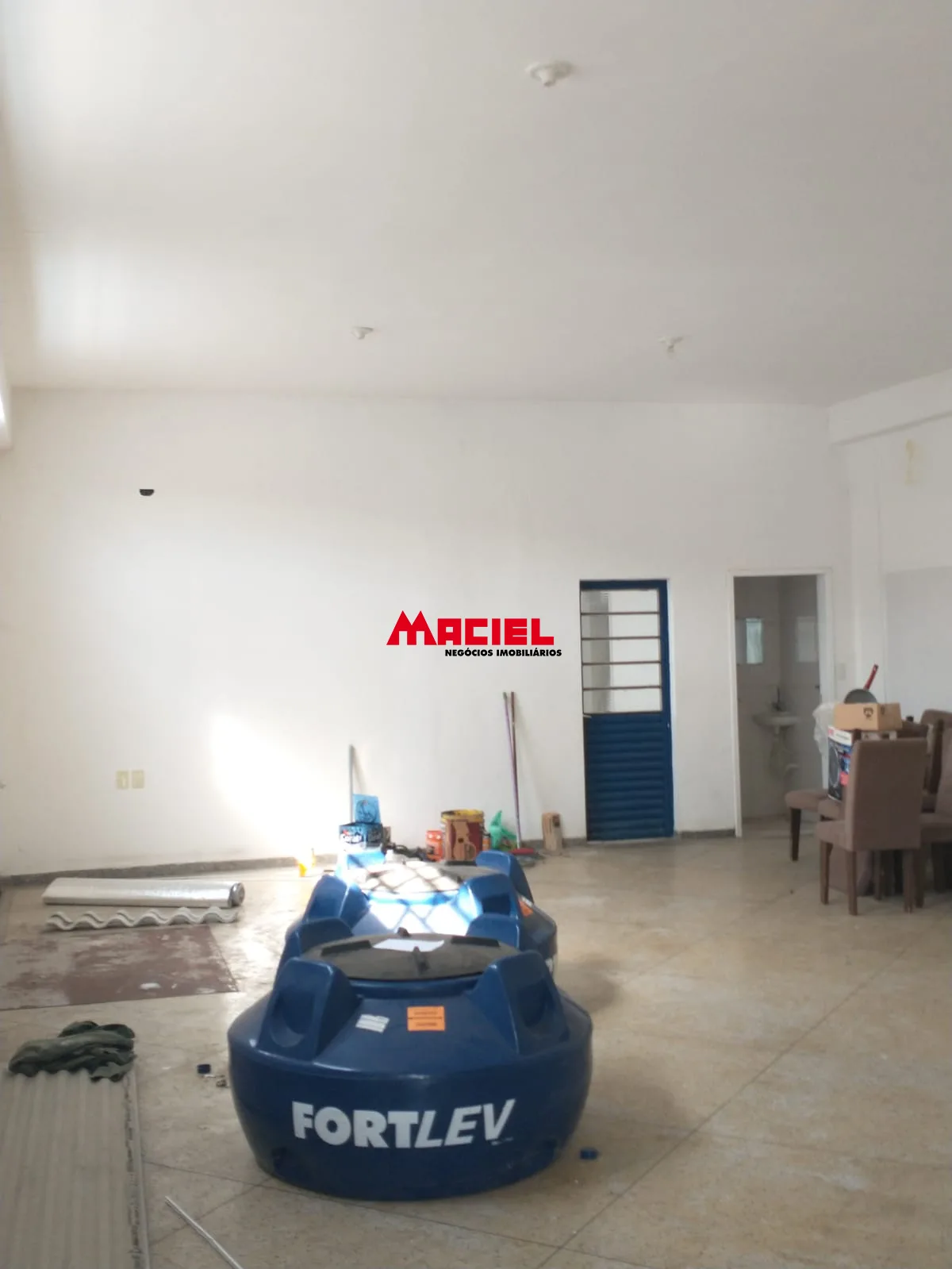 Alugar Comercial / Ponto Comercial em S&atilde;o Jos&eacute; dos Campos R$ 1.600,00 - Foto 9
