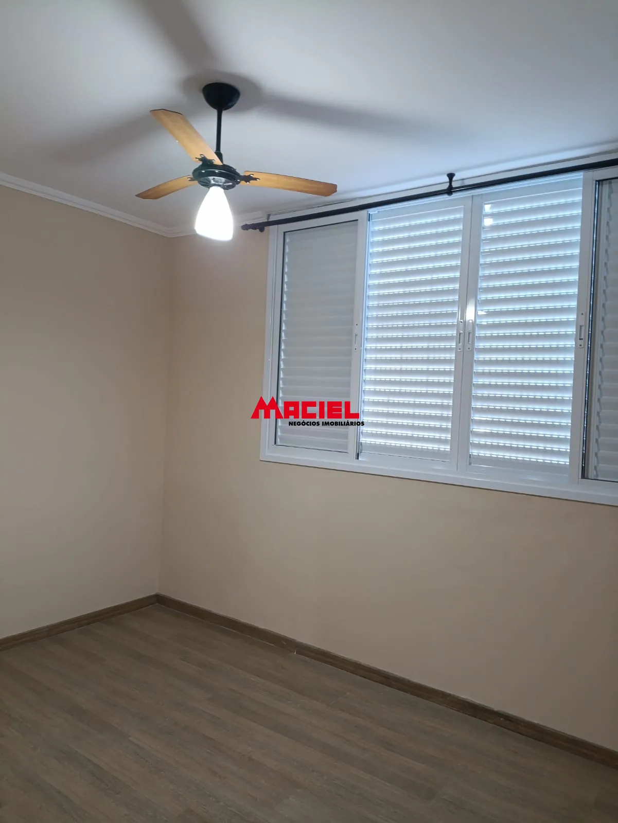 Comprar Apartamento / Padr&atilde;o em Taubat&eacute; R$ 288.000,00 - Foto 4