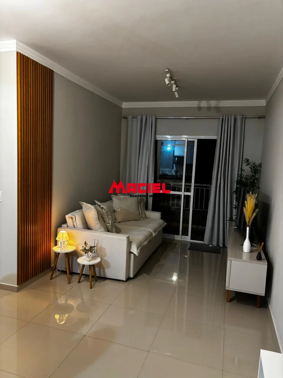 Comprar Apartamento / Padr&atilde;o em S&atilde;o Jos&eacute; dos Campos R$ 320.000,00 - Foto 2