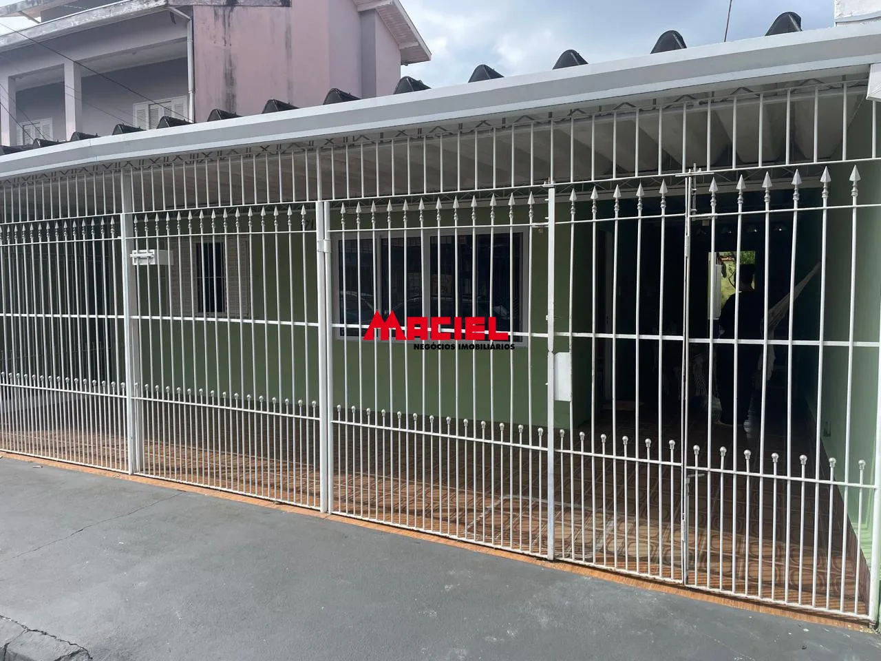 Alugar Casa / Padr&atilde;o em S&atilde;o Jos&eacute; dos Campos R$ 3.200,00 - Foto 4