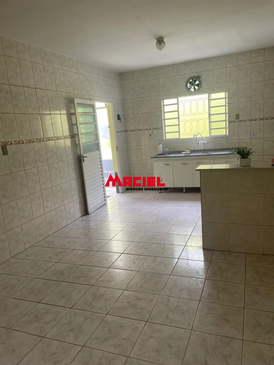 Alugar Casa / Padr&atilde;o em S&atilde;o Jos&eacute; dos Campos R$ 3.200,00 - Foto 9